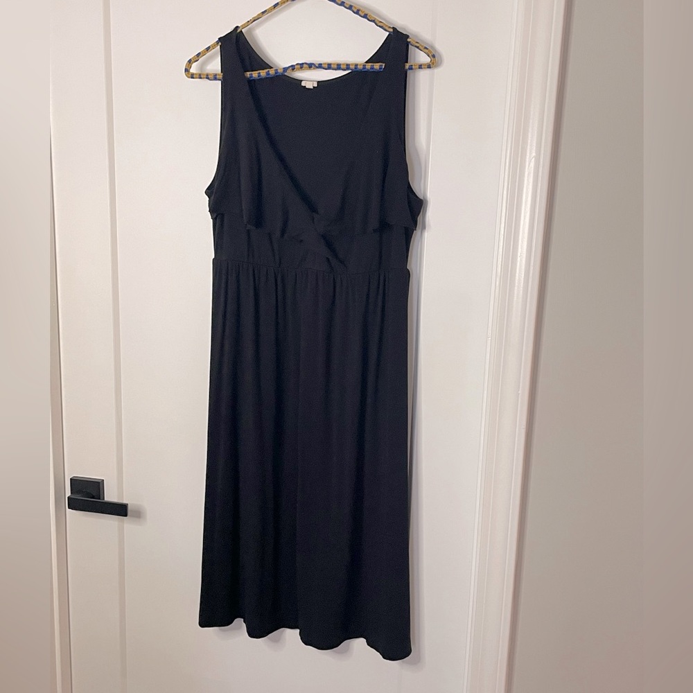 Excellent condition J. Crew jersey dress, size M.